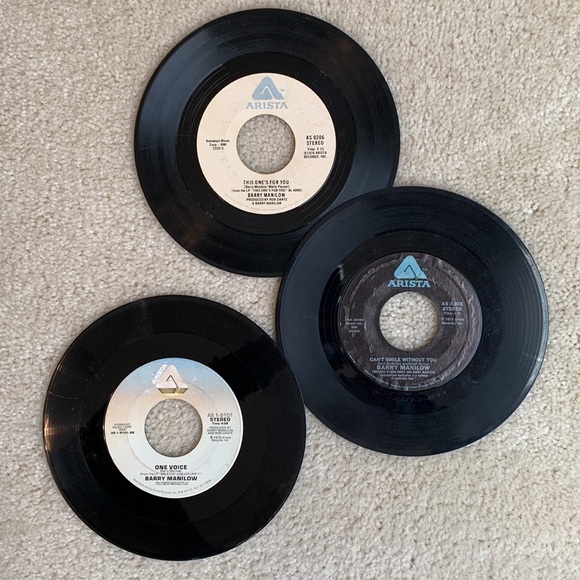 3 Vintage Barry Manilow 7” Vinyl Records - Picture 15 of 15
